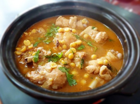 http://www.wutyeefoodhouse.com/wp-content/uploads/2013/07/Chicken_Del_Curry8-450x335.jpg