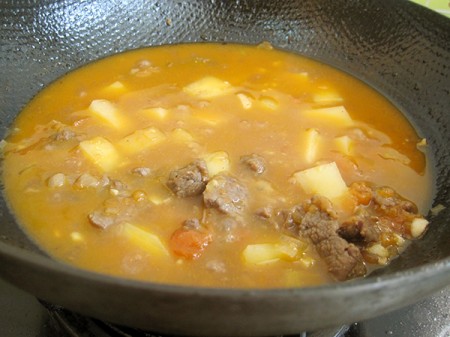 Caldereta-(Filipino-Beef-Stew)3