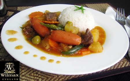 Caldereta-(Filipino-Beef-Stew)5
